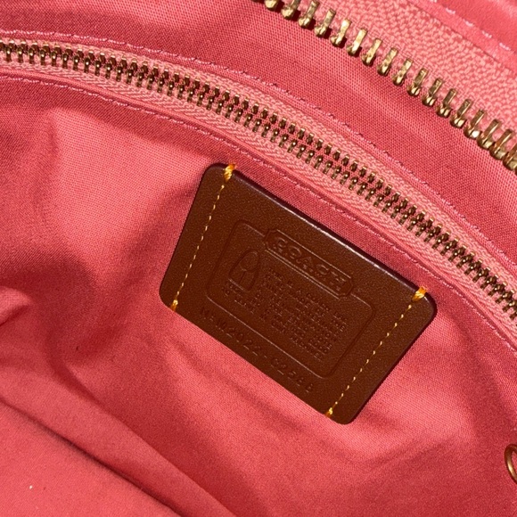 Authentic Coach Pink Signature Shoulder Bag - Picture 7 of 8